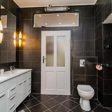 Apartment The Scent - Three Bedroom With Terrace And Fort View *