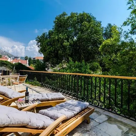 Apartment The Scent - Three Bedroom With Terrace And Fort View